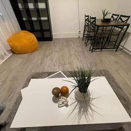 לונדון Comfy 2 Bedroom On Tower Bridge מראה חיצוני תמונה
